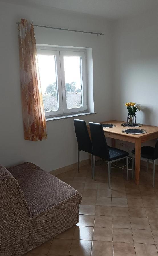 Family Apartments Tomy Punat Kültér fotó
